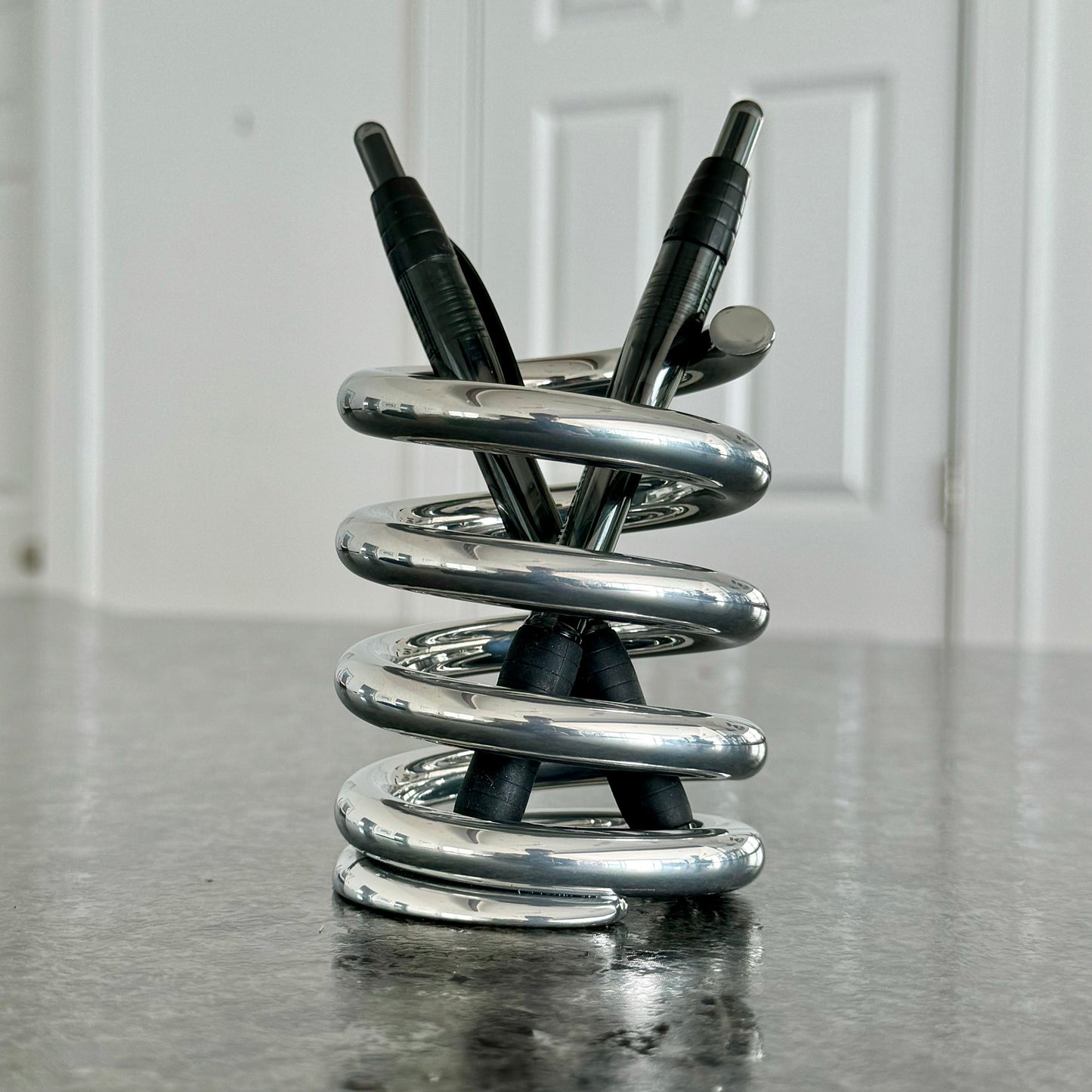 Spring Powder Coated Aviation Art Modern Mid Century Pencil Pen Holder (3-3/4 Inches)