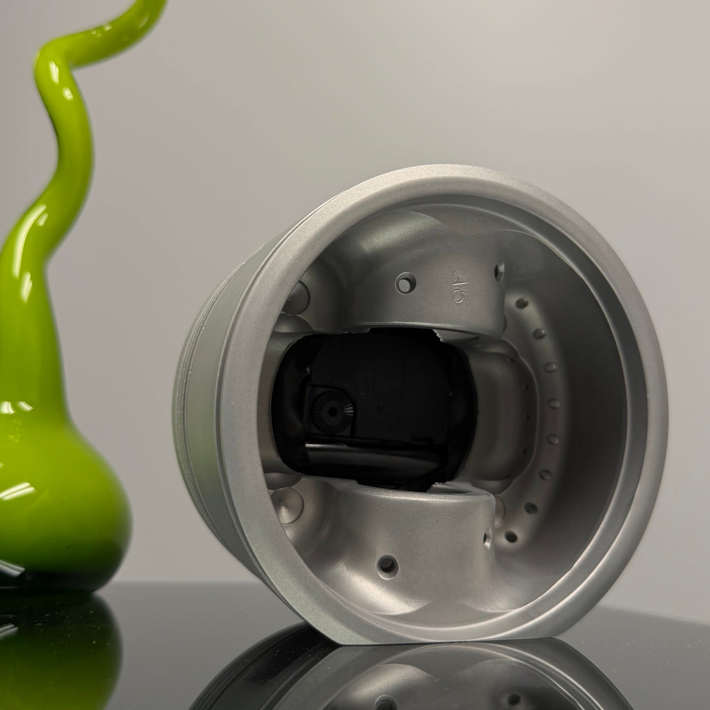 P-51D MUSTANG raw Rolls Royce Packard V1650 Merlin WWII Warbird Airplane Engine Piston Desk Clock