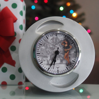 Pratt & Whitney F4U Corsair Pinup Girl R-2800 WWII Double Wasp Raw Radial Engine Piston Desk Clock